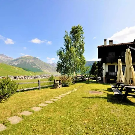 Apartment Rododendro Forest By Livigno